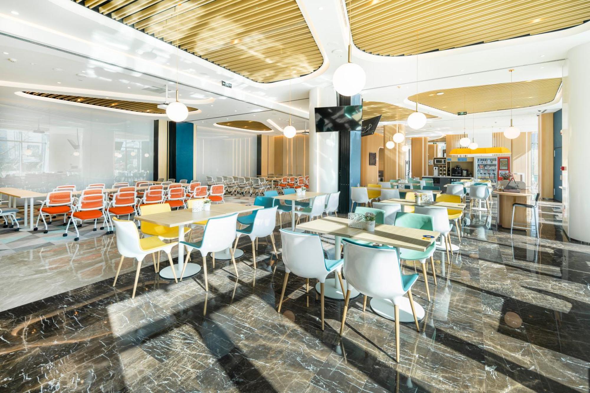 Holiday Inn Express Shanghai Pudong Zhangjiang By Ihg Zewnętrze zdjęcie